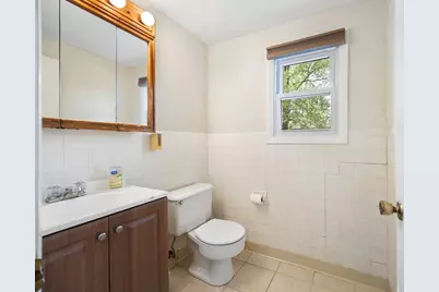 32 Yorktown Ct #32, Chicopee, MA 01020 - Photo 12