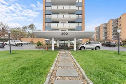 300 Lynn Shore Dr #210, Lynn, MA 01902 - Photo 22