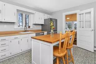 48 Mt Walley Rd, Waltham, MA 02451 - Photo 4