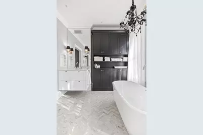 28 Lawrence St, Boston, MA 02116 - Photo 14