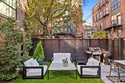 28 Lawrence St, Boston, MA 02116 - Photo 26
