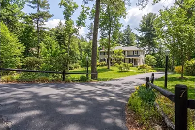 7 Goulding St. East, Sherborn, MA 01770 - Photo 2