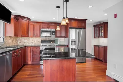 269 Fulton St, Medford, MA 02155 - Photo 6