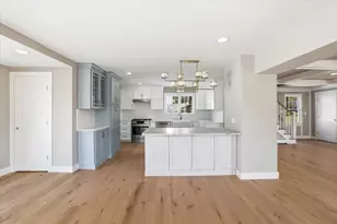 10 Vesper Ave, Falmouth, MA 02540 - Photo 22