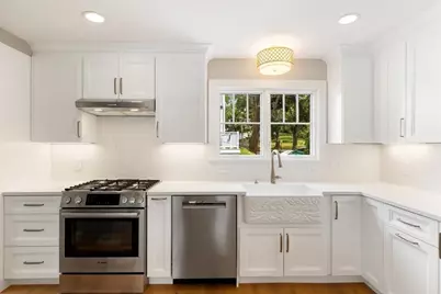 10 Vesper Ave, Falmouth, MA 02540 - Photo 24