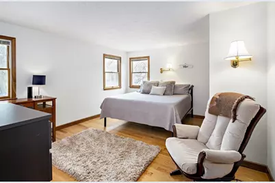 478 Clinton Road, Brookline, MA 02467 - Photo 10