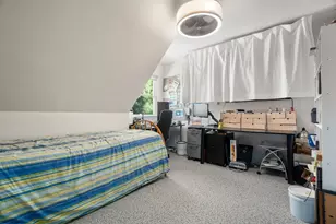 121 Thorndike St, Brookline, MA 02446 - Photo 30