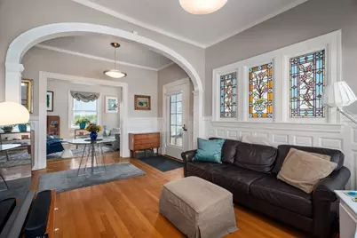 121 Thorndike Street, Brookline, MA 02446 - Photo 14