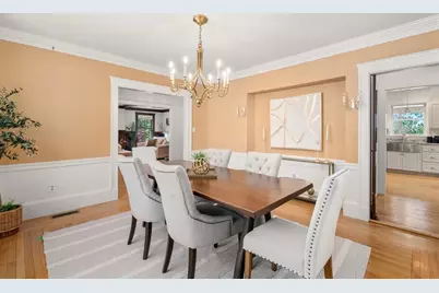 189 Mount Vernon St, Newton, MA 02465 - Photo 10