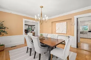 189 Mt Vernon St, Newton, MA 02465 - Photo 10