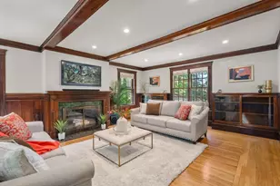 189 Mt Vernon St, Newton, MA 02465 - Photo 6
