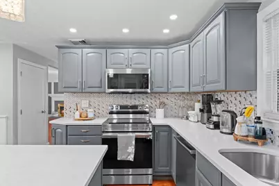 70 Westfield Dr, Brockton, MA 02301 - Photo 8