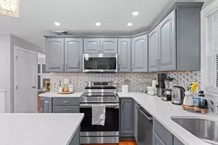 70 Westfield Dr, Brockton, MA 02301 - Photo 8