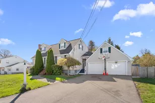70 Westfield Dr, Brockton, MA 02301 - Photo 2
