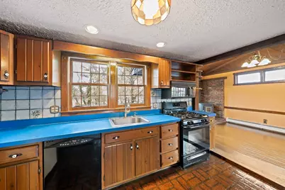 61 Belmont St, Weymouth, MA 02188 - Photo 4