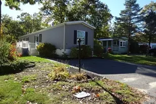 43 Great Hill Dr, Wareham, MA 02576 - Photo 2