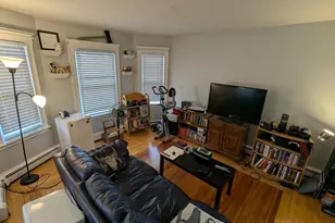 376 Fellsway W, Medford, MA 02155 - Photo 4