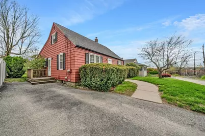 100 Assumption Avenue, Worcester, MA 01606 - Photo 2