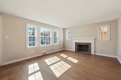 2 Perham St, Bedford, MA 01730 - Photo 8