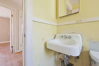 2 Perham St, Bedford, MA 01730 - Photo 20
