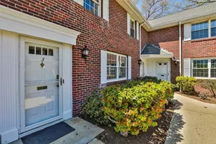 21 Westerly St, Wellesley, MA 02482 - Photo 2