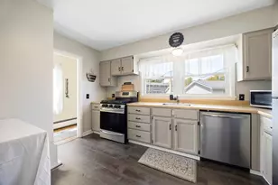 68 Honeysuckle Dr, Chicopee, MA 01022 - Photo 12