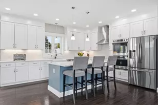 46 Grand View Ave, Lynn, MA 01904 - Photo 2