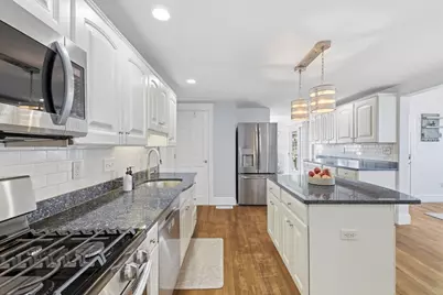 233 West St, Quincy, MA 02169 - Photo 8