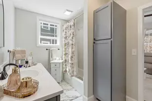 58 Willard St, New Bedford, MA 02744 - Photo 16