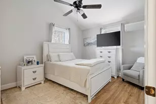 58 Willard St, New Bedford, MA 02744 - Photo 12