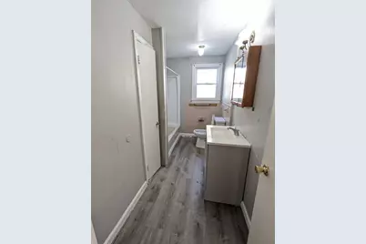 48 Acushnet Ave, Springfield, MA 01105 - Photo 14