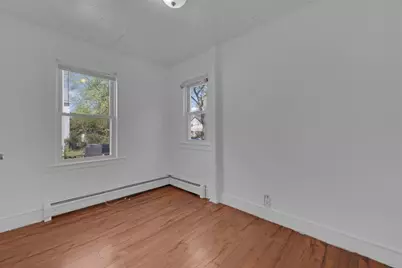 88 Tyler St, Springfield, MA 01109 - Photo 8