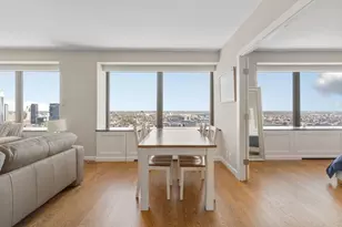 85 E India Row, Boston, MA 02110 - Photo 2