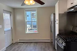 28 Lewis St, Everett, MA 02149 - Photo 4