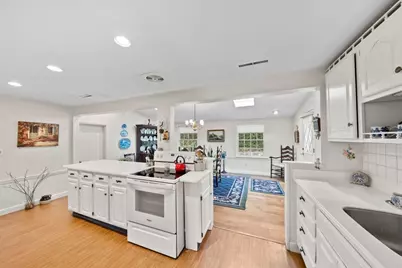 11 Old Country Way, Weymouth, MA 02188 - Photo 4