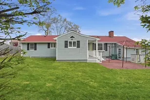 121 Wood St, Fall River, MA 02721 - Photo 6