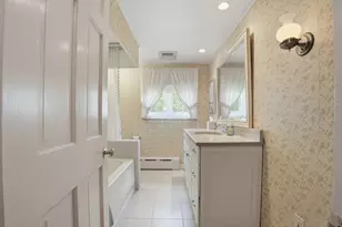 121 Wood St, Fall River, MA 02721 - Photo 34