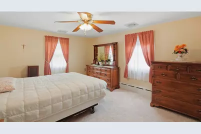121 Wood Street, Fall River, MA 02721 - Photo 30