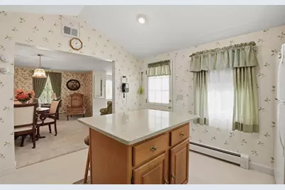 121 Wood Street, Fall River, MA 02721 - Photo 18