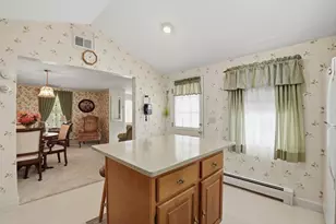 121 Wood St, Fall River, MA 02721 - Photo 18