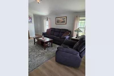 143 Pine Ave, Sturbridge, MA 01566 - Photo 18