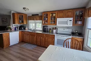 143 Pine Ave, Sturbridge, MA 01566 - Photo 18