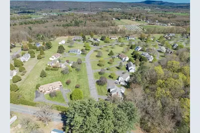 6 Duncan Dr #B, Deerfield, MA 01373 - Photo 14