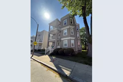 33 Newburg St #3, Boston, MA 02131 - Photo 2