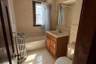 33 Newburg St, Boston, MA 02131 - Photo 16
