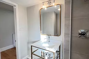 27 Barry St, Boston, MA 02129 - Photo 10
