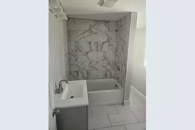 192 Hildreth St, Lowell, MA 01850 - Photo 10