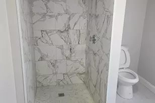 192 Hildreth St, Lowell, MA 01850 - Photo 6