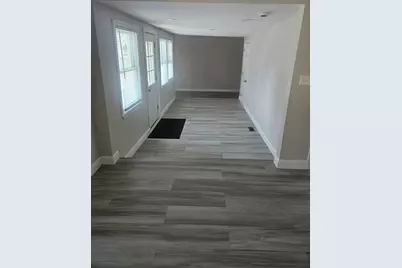 192 Hildreth St, Lowell, MA 01850 - Photo 10