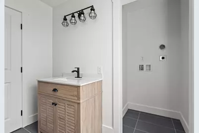 130 SE Main St, Douglas, MA 01516 - Photo 34